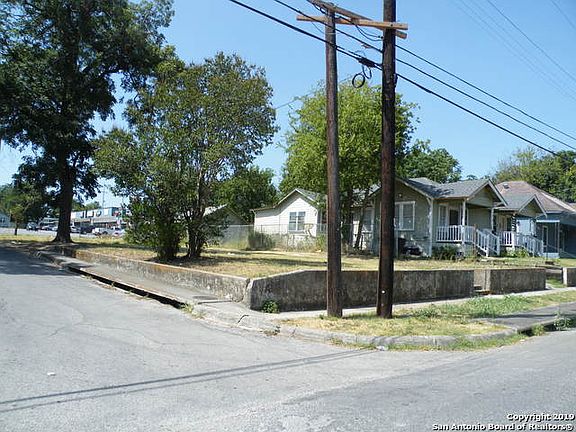 3rd image of 1220 Dawson St