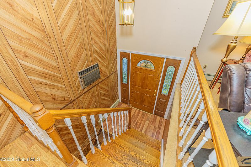 3rd image of 33 Birch Road