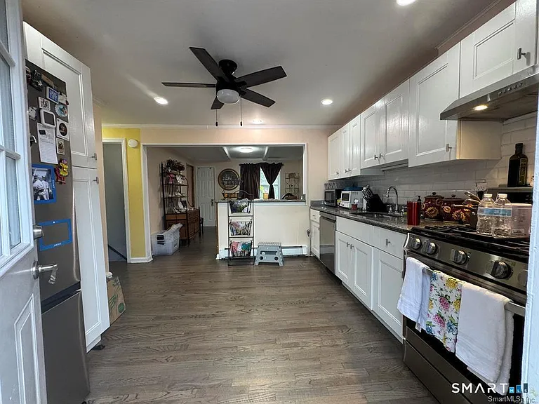 165 Greenfield Dr — Photo 22