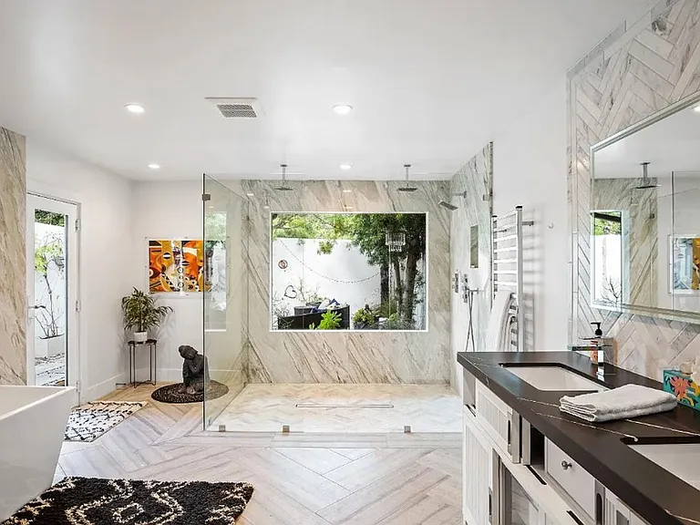 820 Foothill Ln — Photo 14