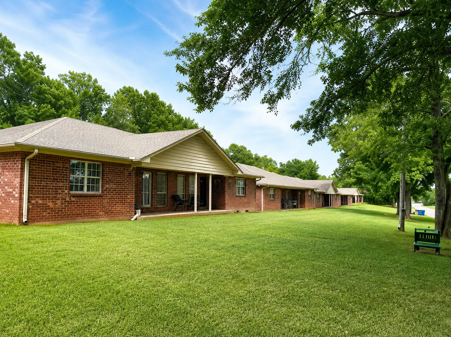2 bed, 1105 sqft, $1,050 — Photo 3