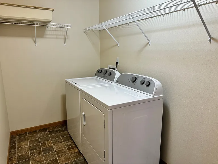 West Lake II Apartments — Photo 111