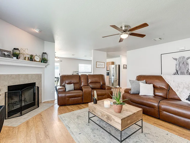 542 Del Mar Dr — Photo 7