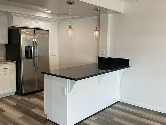 5th image of 500 N St Unit 602