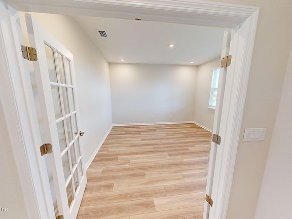 4th image of 2828 BELLA TERRA Loop