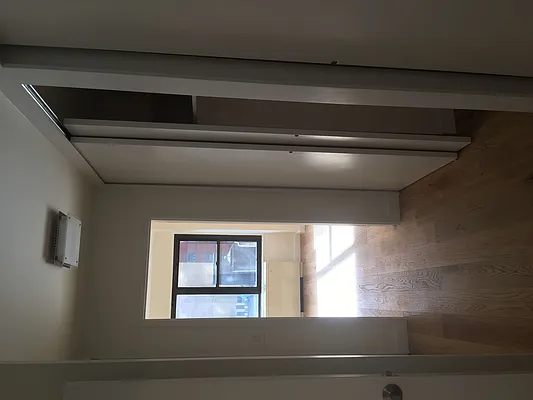 Rented by Manhattan Apartment Organization | media 35