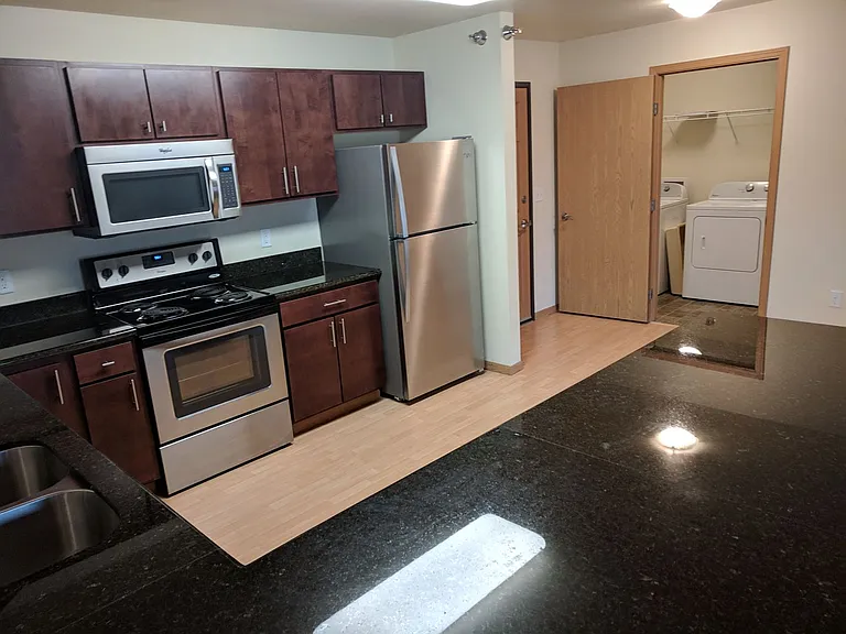 West Lake II Apartments — Photo 141