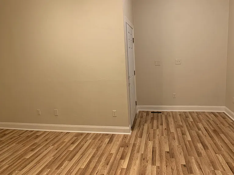 4028 Liberty Ave #2 — Photo 12