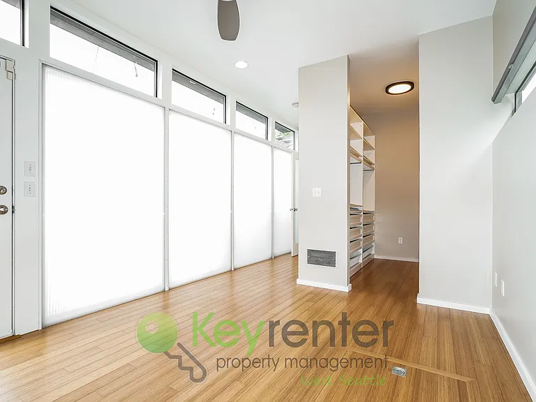 6707 34th Ave SW — Photo 16