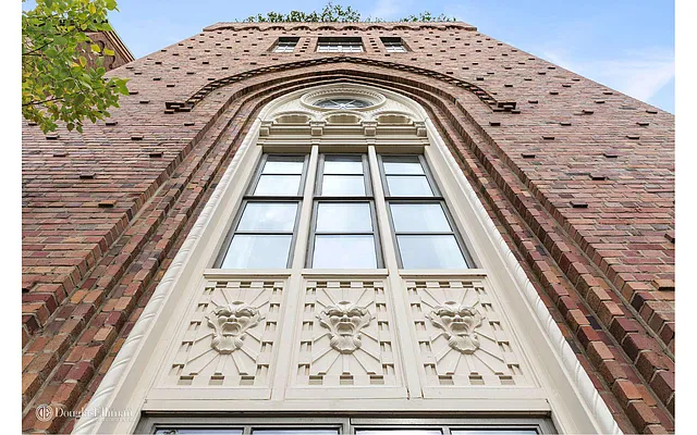 Rented by Douglas Elliman | media 15