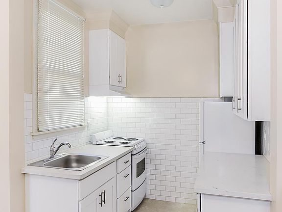 4th image of 1990 California St APT 5