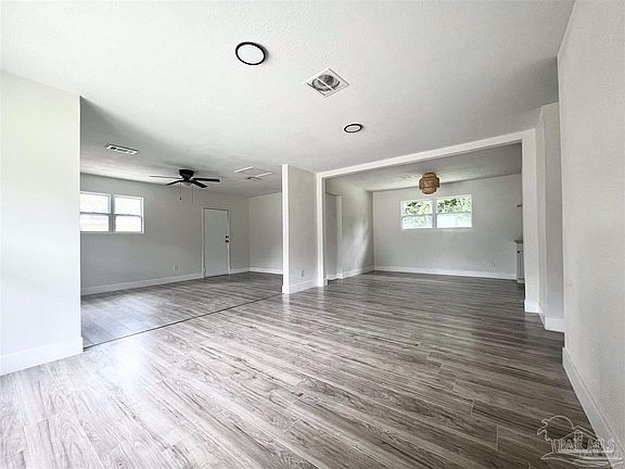 2nd image of 1003 Edison Dr