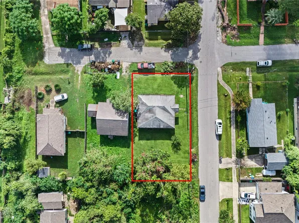 204 Blueberry St, Houston, TX 77018
