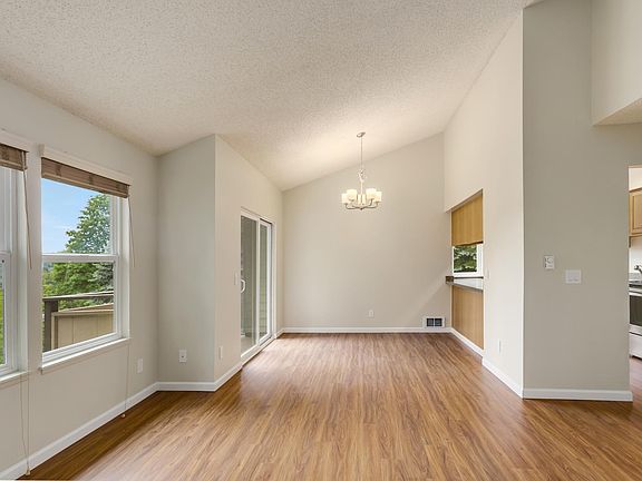 2nd image of 9542 Redmond Woodinville Rd NE #9538