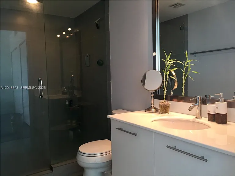 92 SW 3rd St #4106 — Photo 6