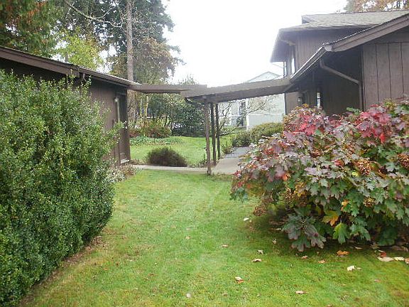 2nd image of 2206 16th Ave