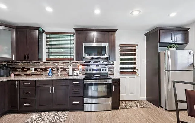 3 bed, $1,500 — Photo 3