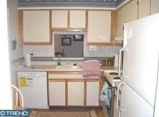 2305 Toddsbury Ct, Mount Laurel, NJ 08054