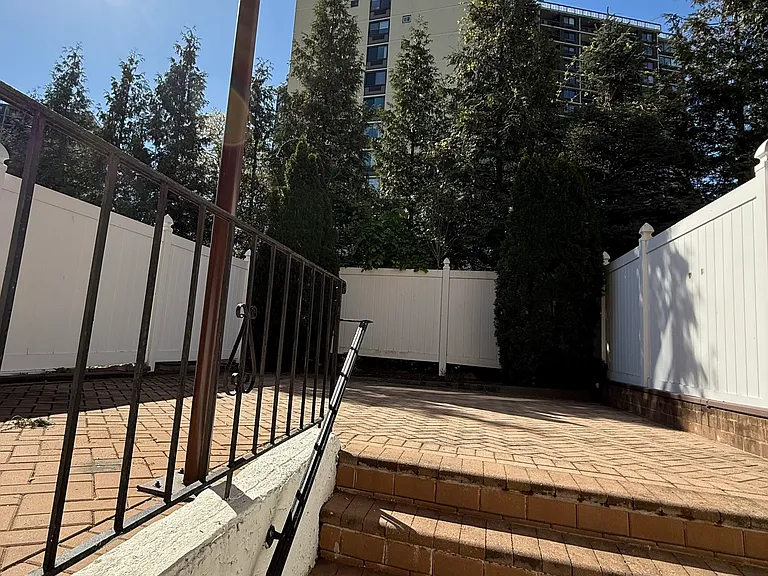 20908 23rd Ave #B1 — Photo 7