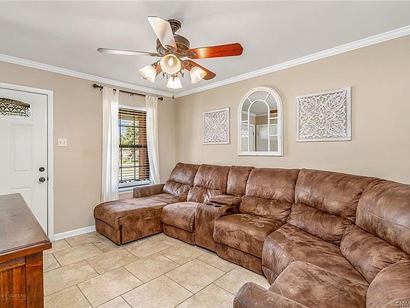 3rd image of 225 Lydia Ave