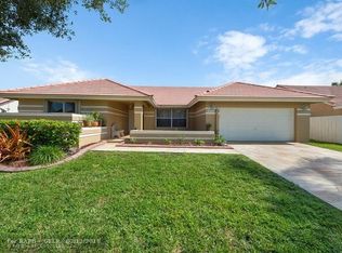 16162 NW 12th St, Pembroke Pines, FL 33028