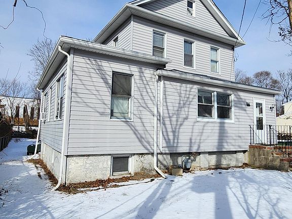 2nd image of 460 Manetta Avenue