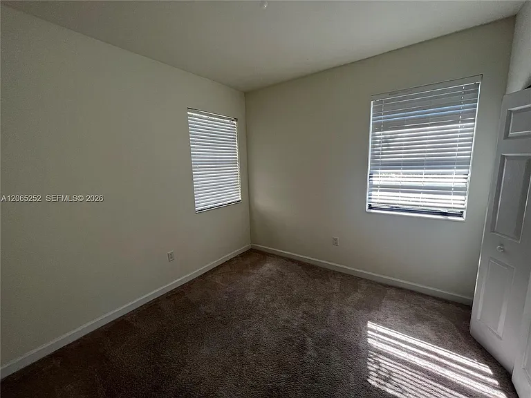 11561 SW 248th Ter #11561 — Photo 5