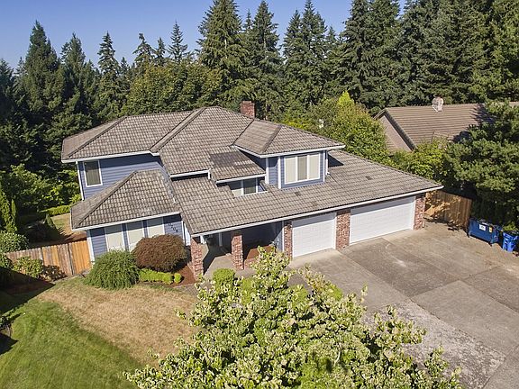2nd image of 10708 NE 31st Ave