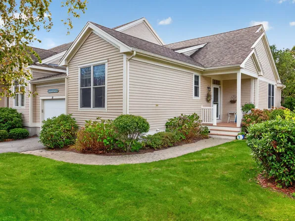 118 Grey Hawk Drive UNIT 118, Mashpee, MA 02649