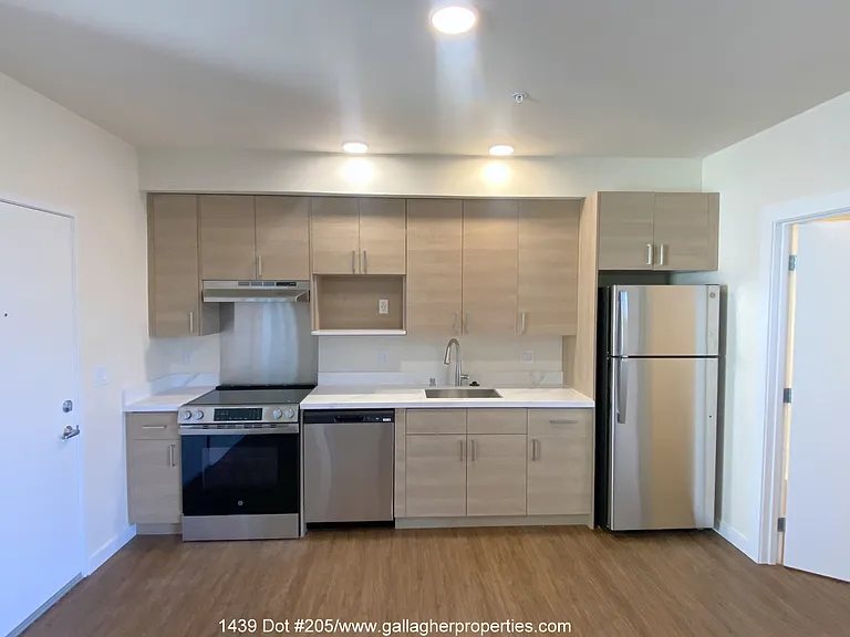 1439 NW 60th St #205BALLARD — Photo 2