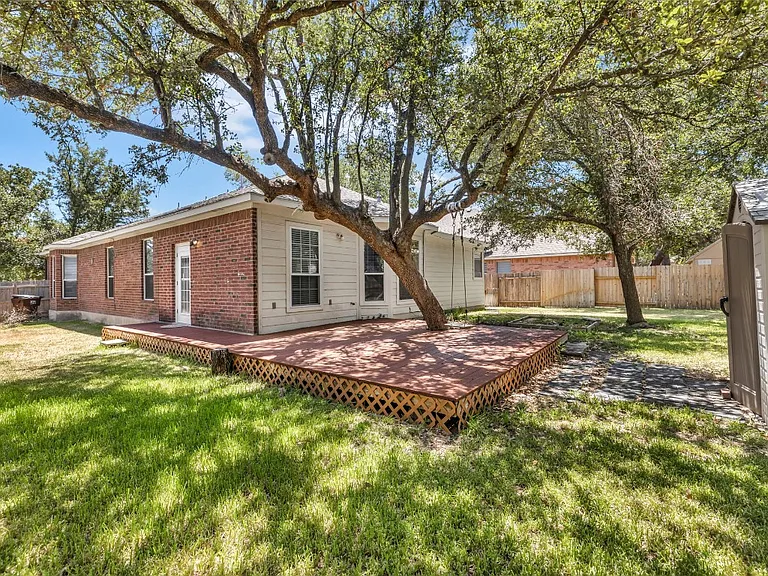 3748 Pine Needle Cir — Photo 30