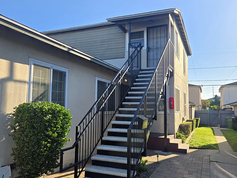 9008 Ramsgate Ave #9010 — Photo 1