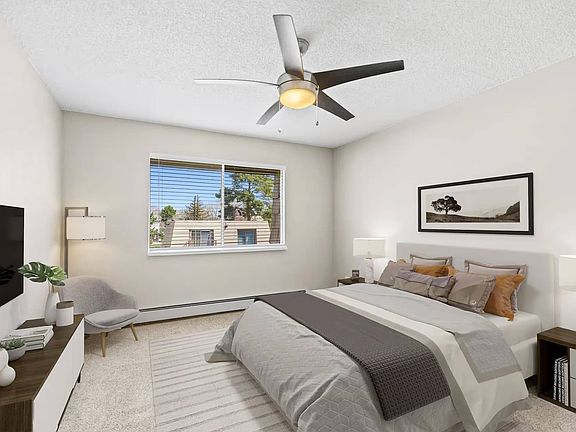 5th image of 1722 30th St #4-207
