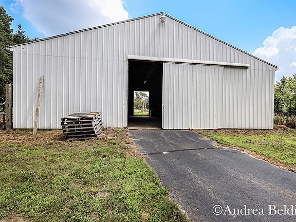 3rd image of 13866 Podunk Ave NE