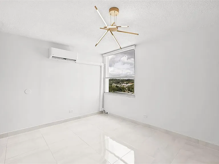 Apt. 2002 Cond. Bello Horizonte #2002 — Photo 16