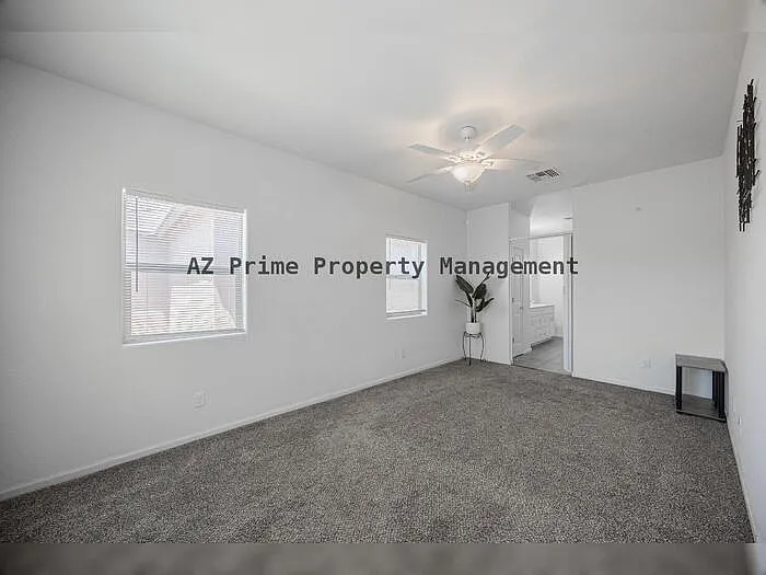 1711 W Pollack St — Photo 12