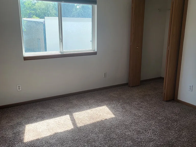 4915 Universal Dr #1 — Photo 2