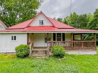 135 W Atlanta St, Tallapoosa, GA 30176