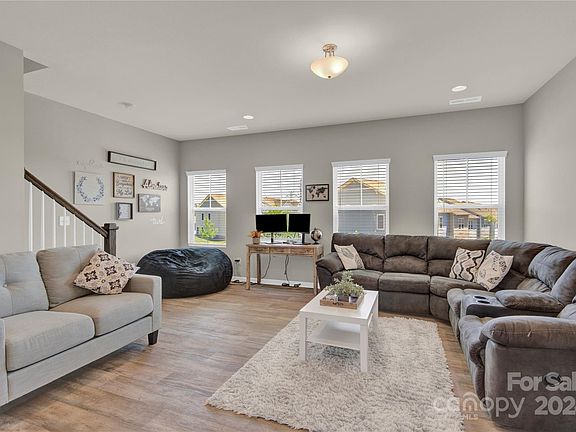 4th image of 11332 Winding Gorge Dr