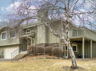 8566 Xenium Ln N, Maple Grove, MN 55369