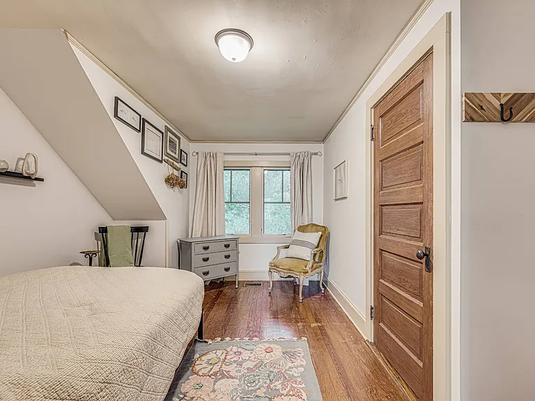 20 Sanford Pl — Photo 6