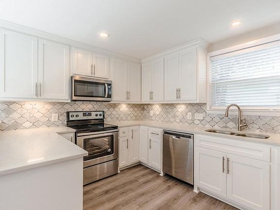 4th image of 4816 Matar St