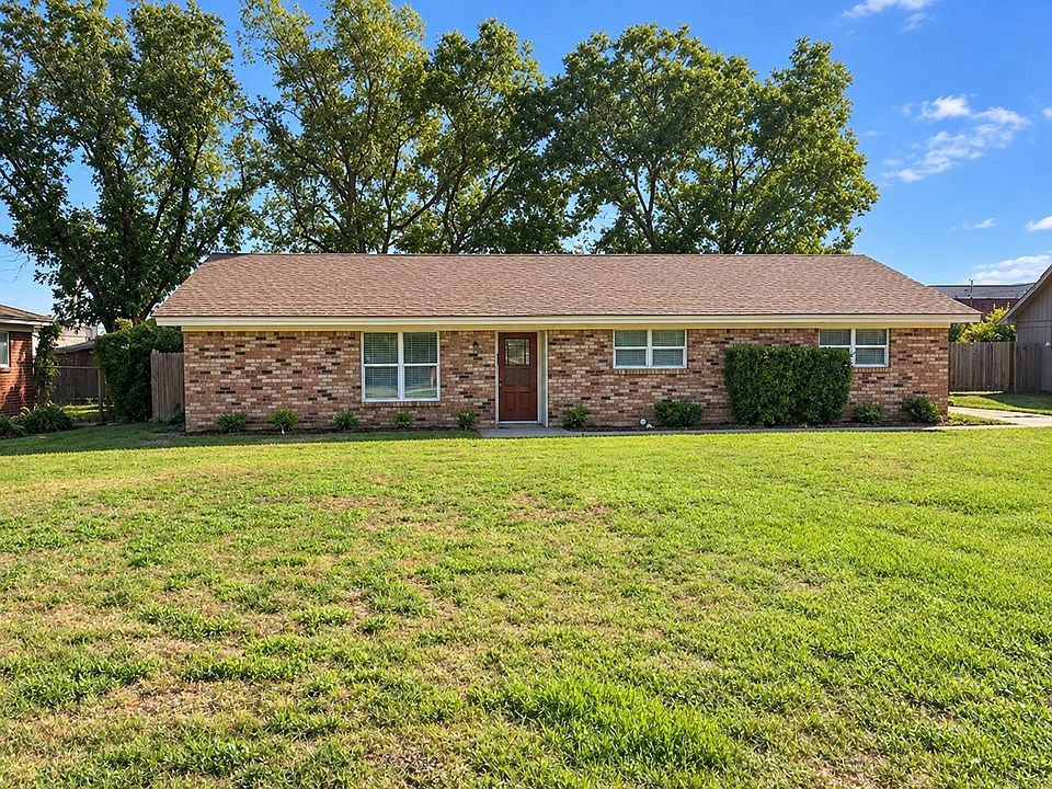 1st image of 158 Cotillion Rd