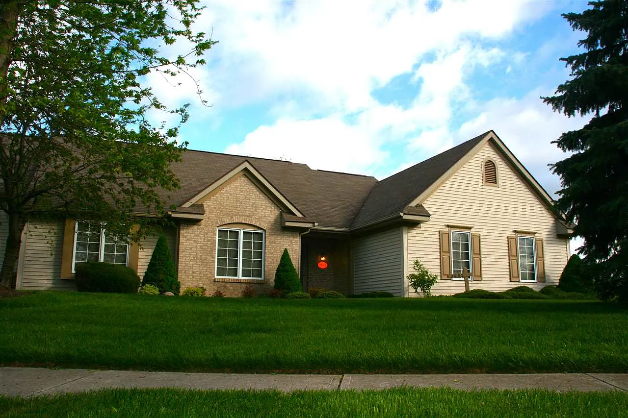 2602 Covington Pointe Way photo 1