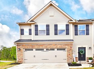 562 Martin Creek Dr, Simpsonville, SC 29680