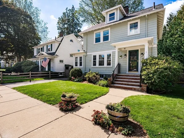 141 Bellevue St, West Roxbury, MA 02132