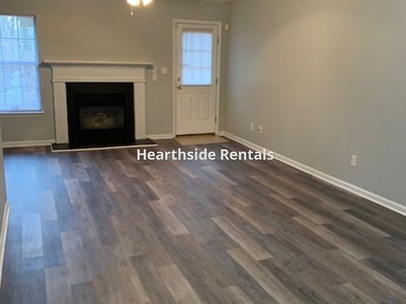 5th image of 2807 Richard Dr #A