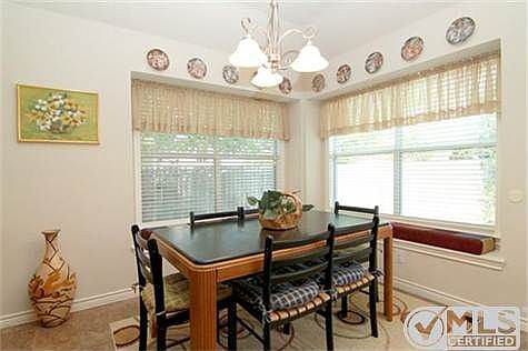 5th image of 6001 Brookside Dr