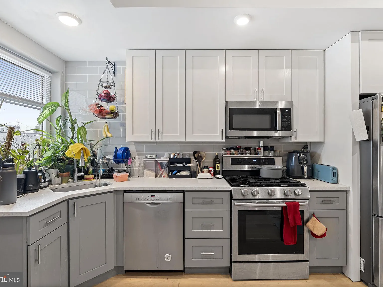 2 bed, 800 sqft, $1,795 — Photo 2