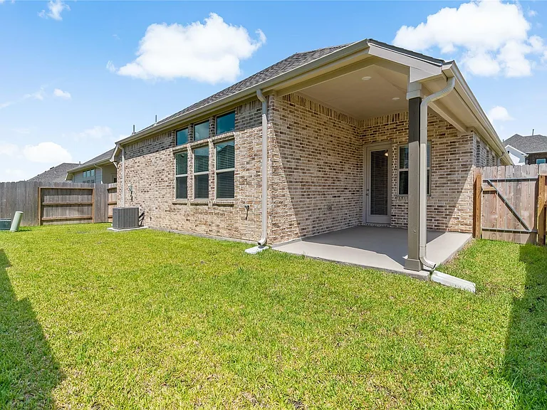 2131 Villa Flora Ln — Photo 20